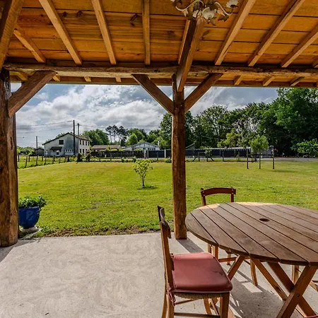 Maison Cosy 4 Pers Avec Jardin à - Fr-1-521-239 Hébergement de vacances *