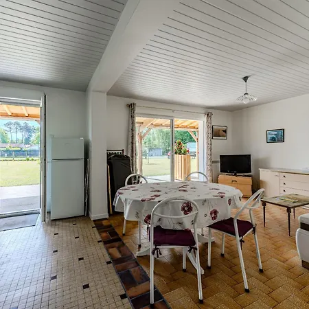 Hébergement de vacances Maison Cosy 4 Pers Avec Jardin à - Fr-1-521-239 Sanguinet